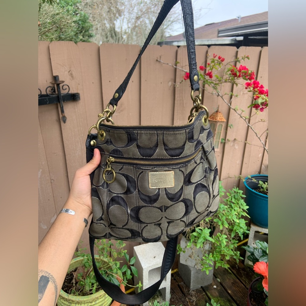 Cross body Coach bag.